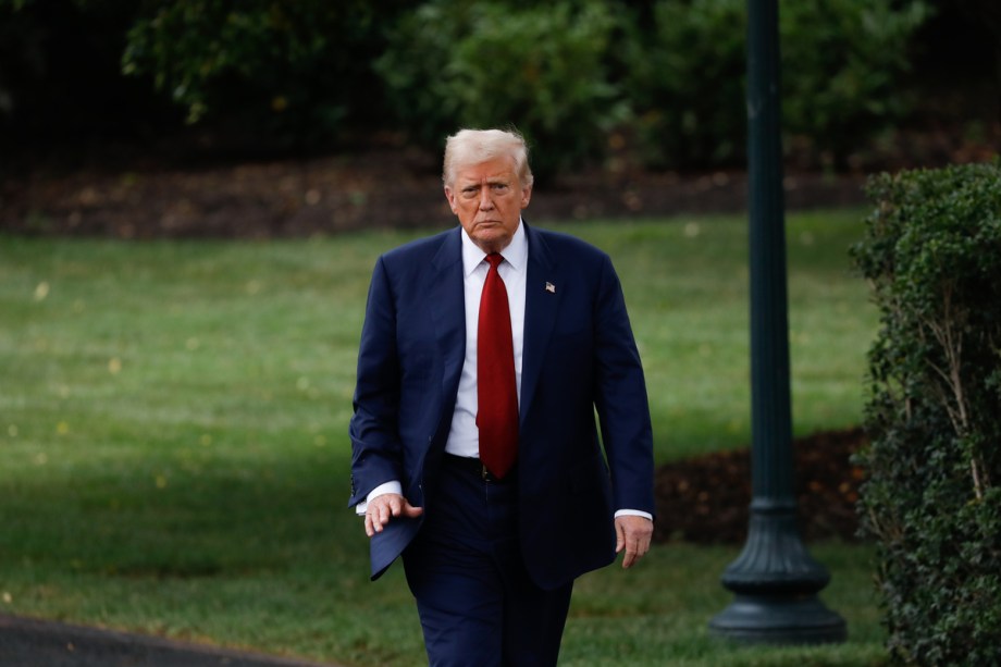 Trump conditions $1.9B in disaster funds on rejection of Israel boycotts – Middle East Monitor