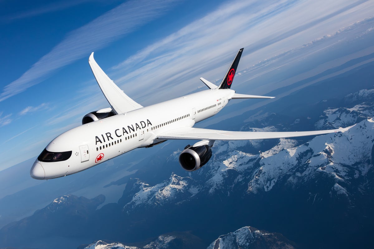Air Canada faces possibility of having to shut down completely