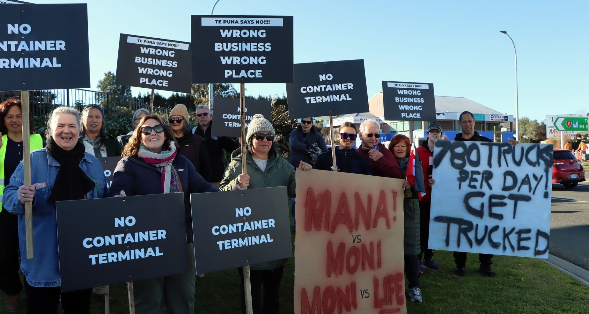 SunLive - Protesters oppose Te Puna industrial park plan