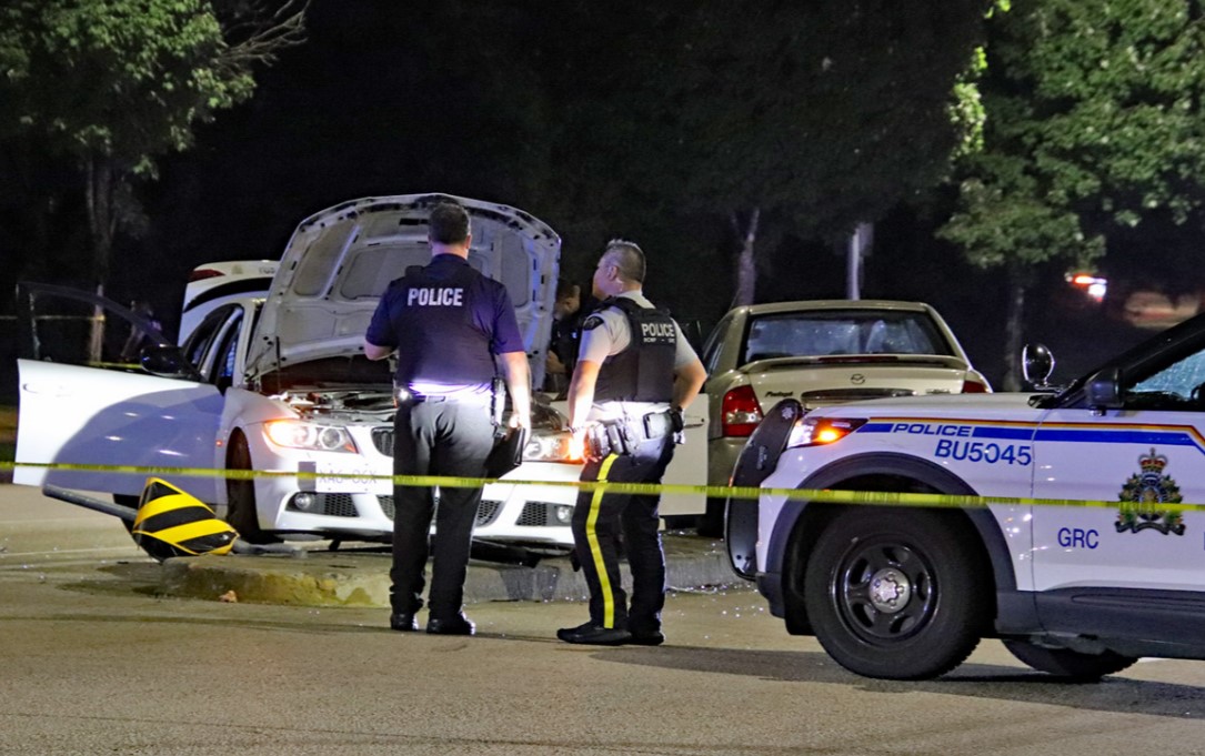Coquitlam man arrested after reports of shooting, car crash in Burnaby