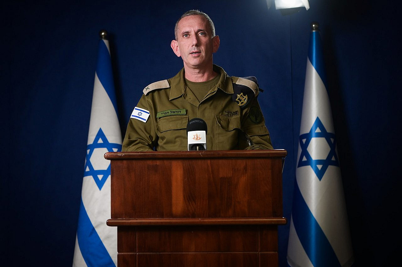 IDF Spokesperson Daniel Hagari gives a statement to the media in Tel Aviv, October 16, 2023. (Avshalom Sassoni/Flash90)