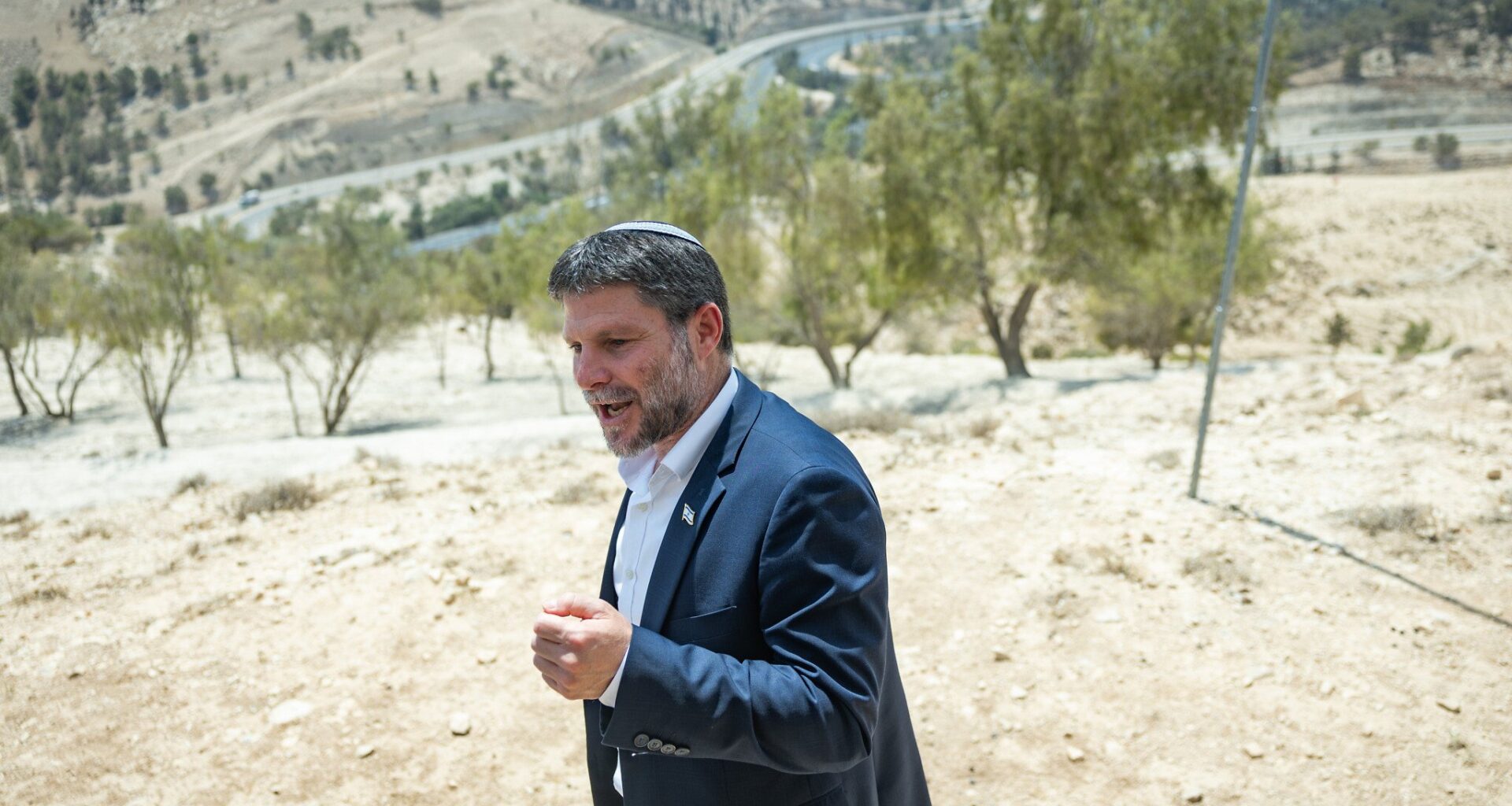 UN human rights office: E1 plan is illegal, settling occupied land is a war crime