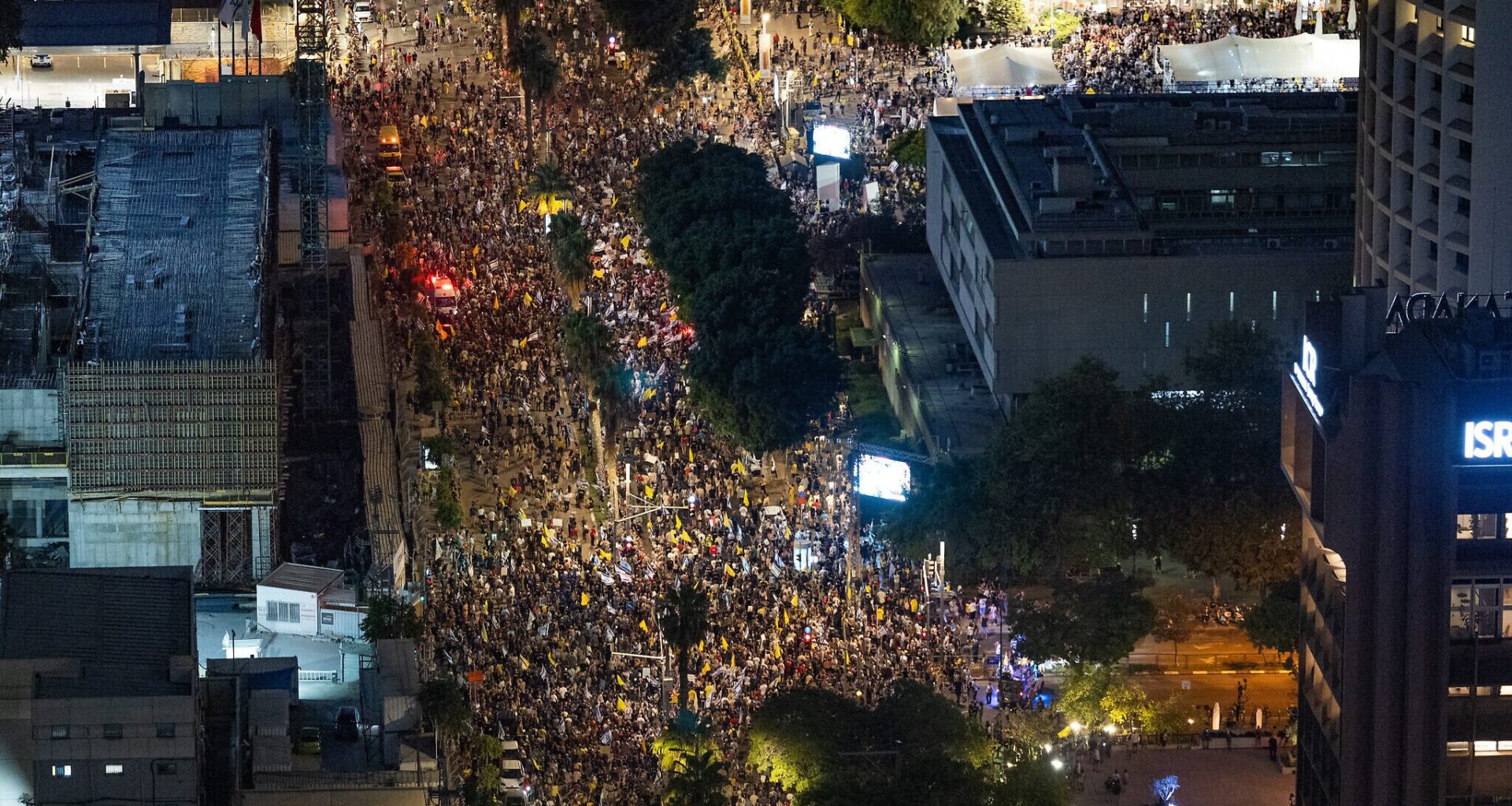 Large crowds fill Tel Aviv’s Hostages Square for rally urging deal to free captives