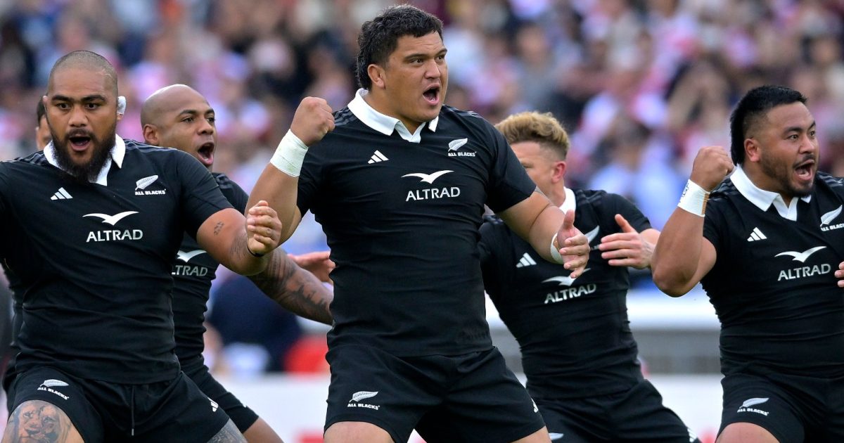 Monster prop Tamaiti Williams signs monster deal with NZR