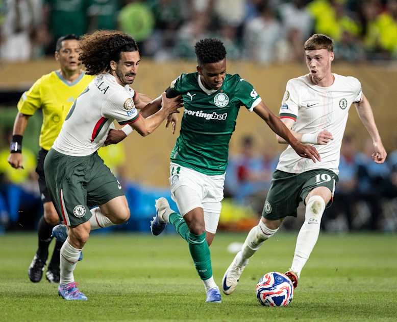 When Estevao faced Chelsea: What did we learn? | News | Official Site