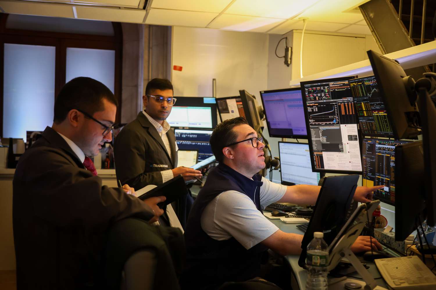 Palantir Stock Plunges; Intel Rallies on Softbank Support