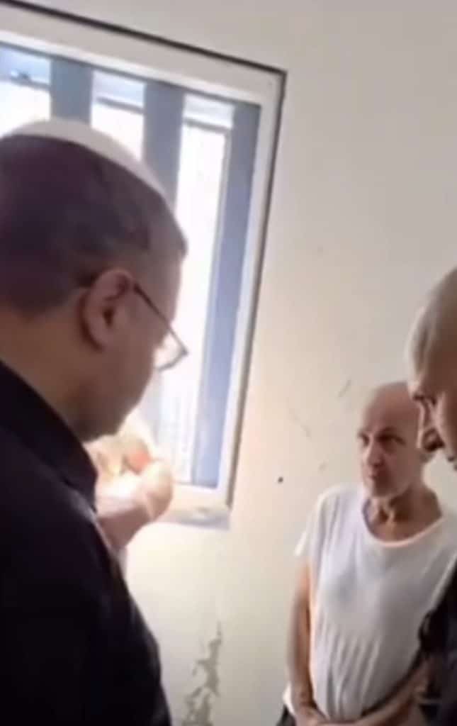 Israeli National Security Minister Itamar Ben-Gvir taunts Marwan Barghouti in prison. (Photo: Screenshot)