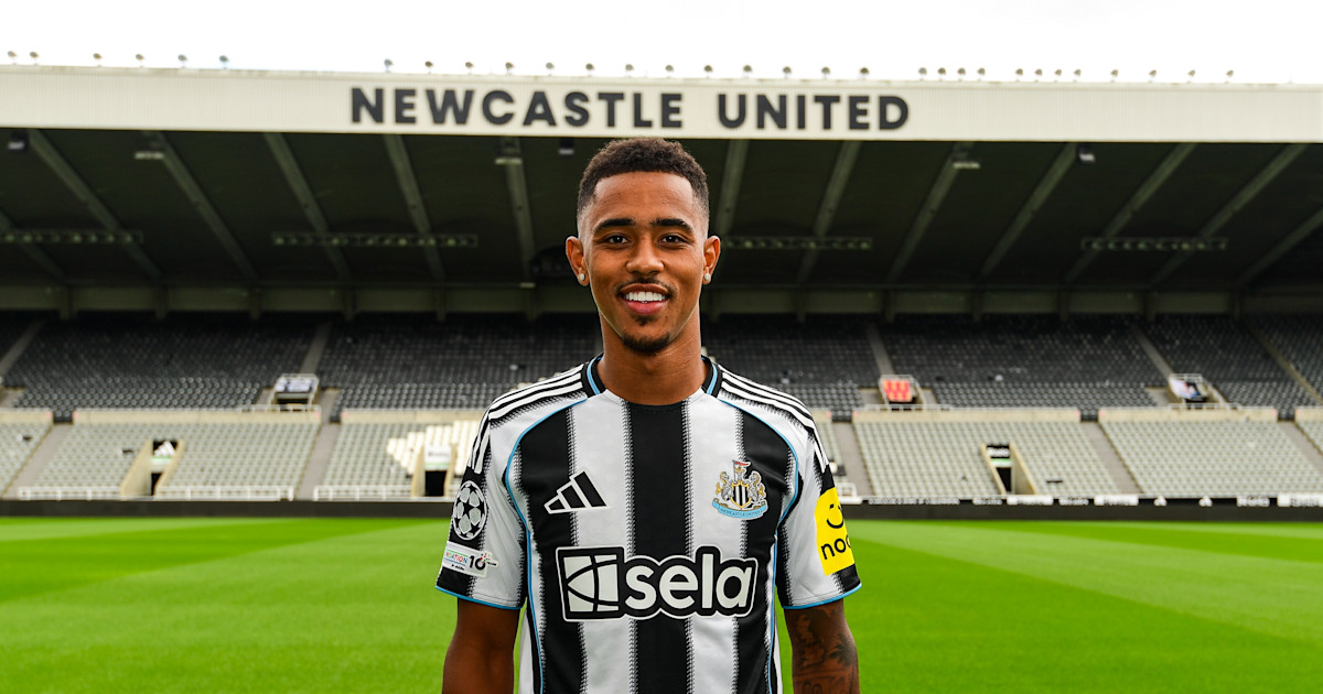 Jacob Ramsey signs for Newcastle United
