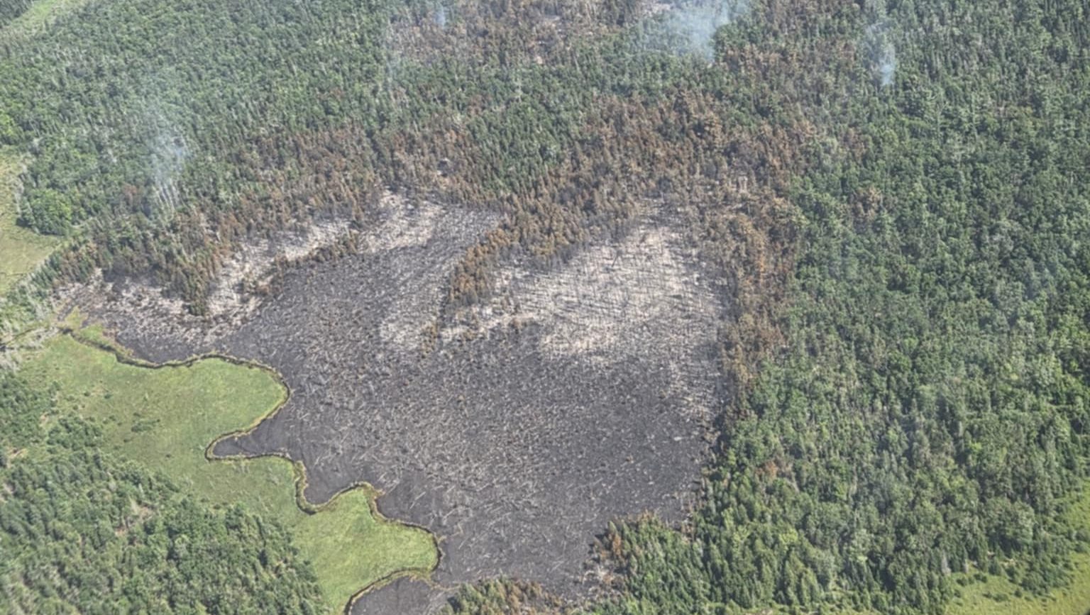 Fire crews continue battling Kawartha Lakes wildfires, personnel from northern Ontario assisting