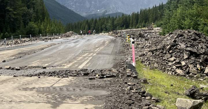 Mudslide shuts down a portion of highway in K-Country