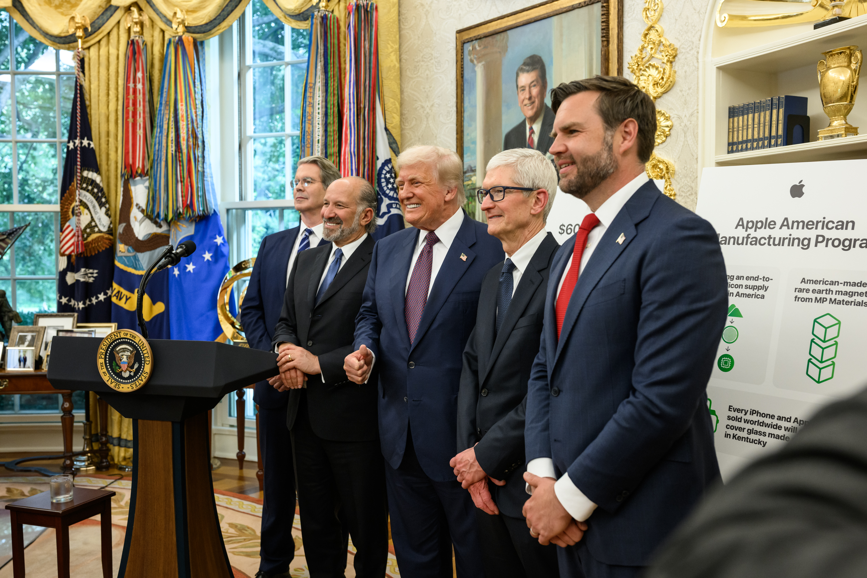 President Donald Trump delivers remarks alongside Apple CEO Tim Cook, Vice President JD Vance, Secretary of the Treasury Scott Bessent, and Secretary of Commerce Howard Lutnick after announcing a 0 billion investment in the U.S., Wednesday, August 6, 2025, in the Oval Office. (Official White House Photo by Molly Riley)