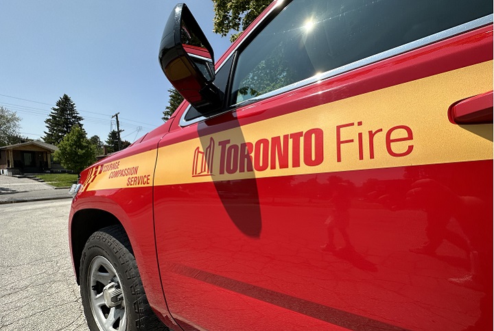 Man drowns in Scarborough pool while swimming with child