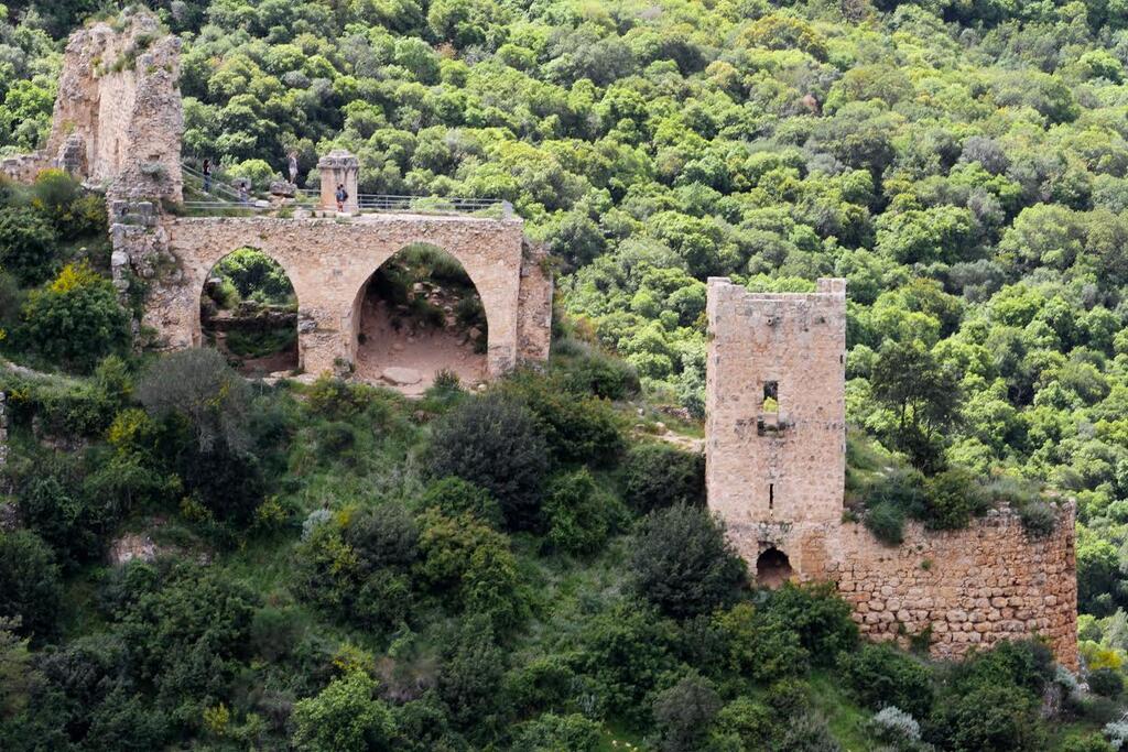 מבצר מונפור