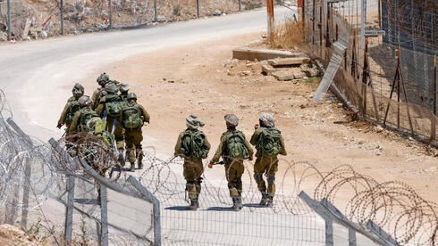 Israelis detained after crossing border into Syria, planting flag