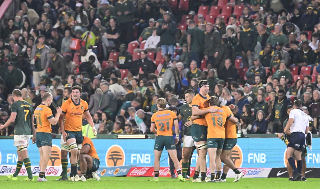 Wonderful Wallabies dazzle bruised & dazed Boks