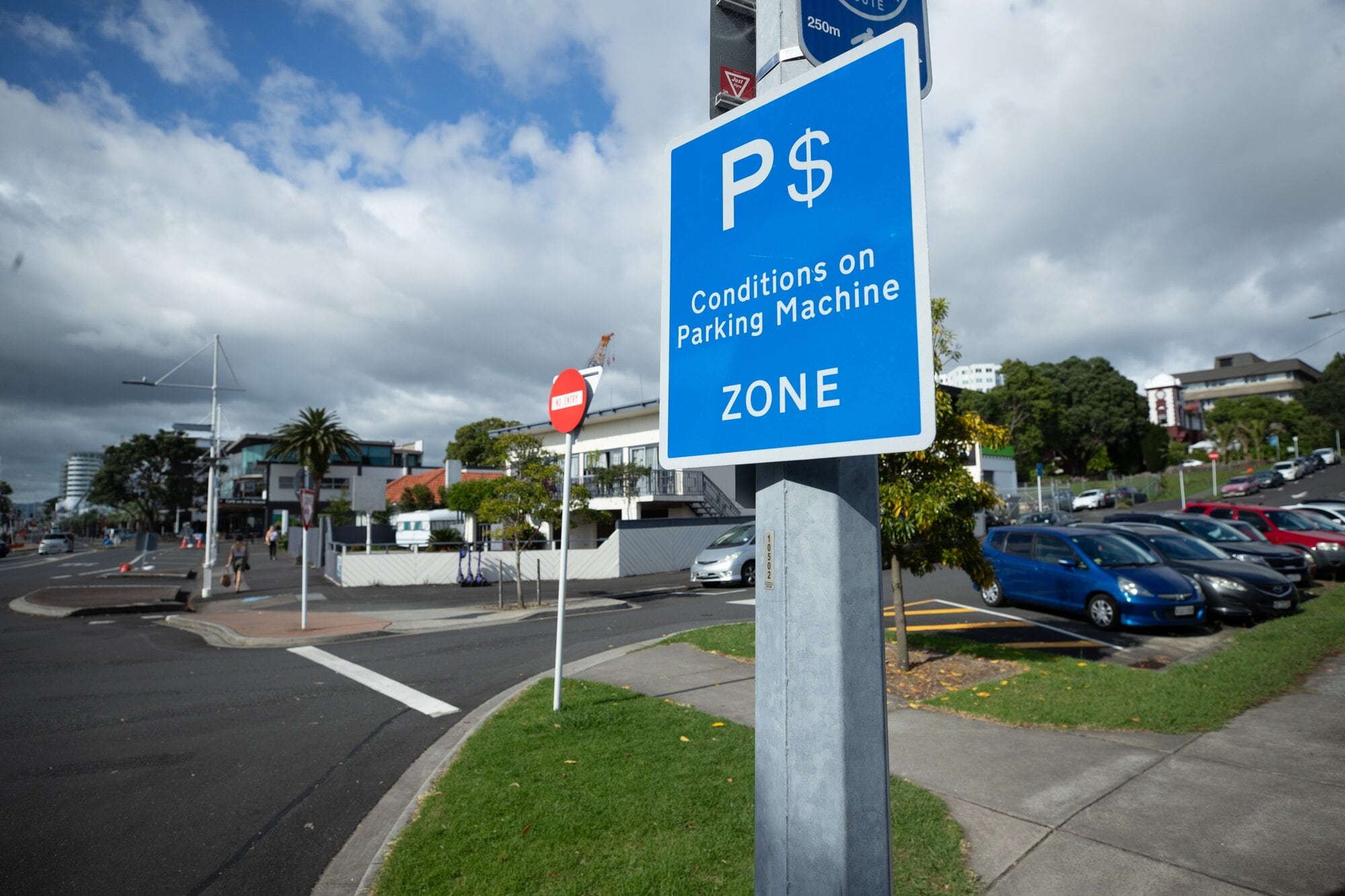 Paid parking in the Tauranga city centre fringe has been delayed. Photo / John Borren