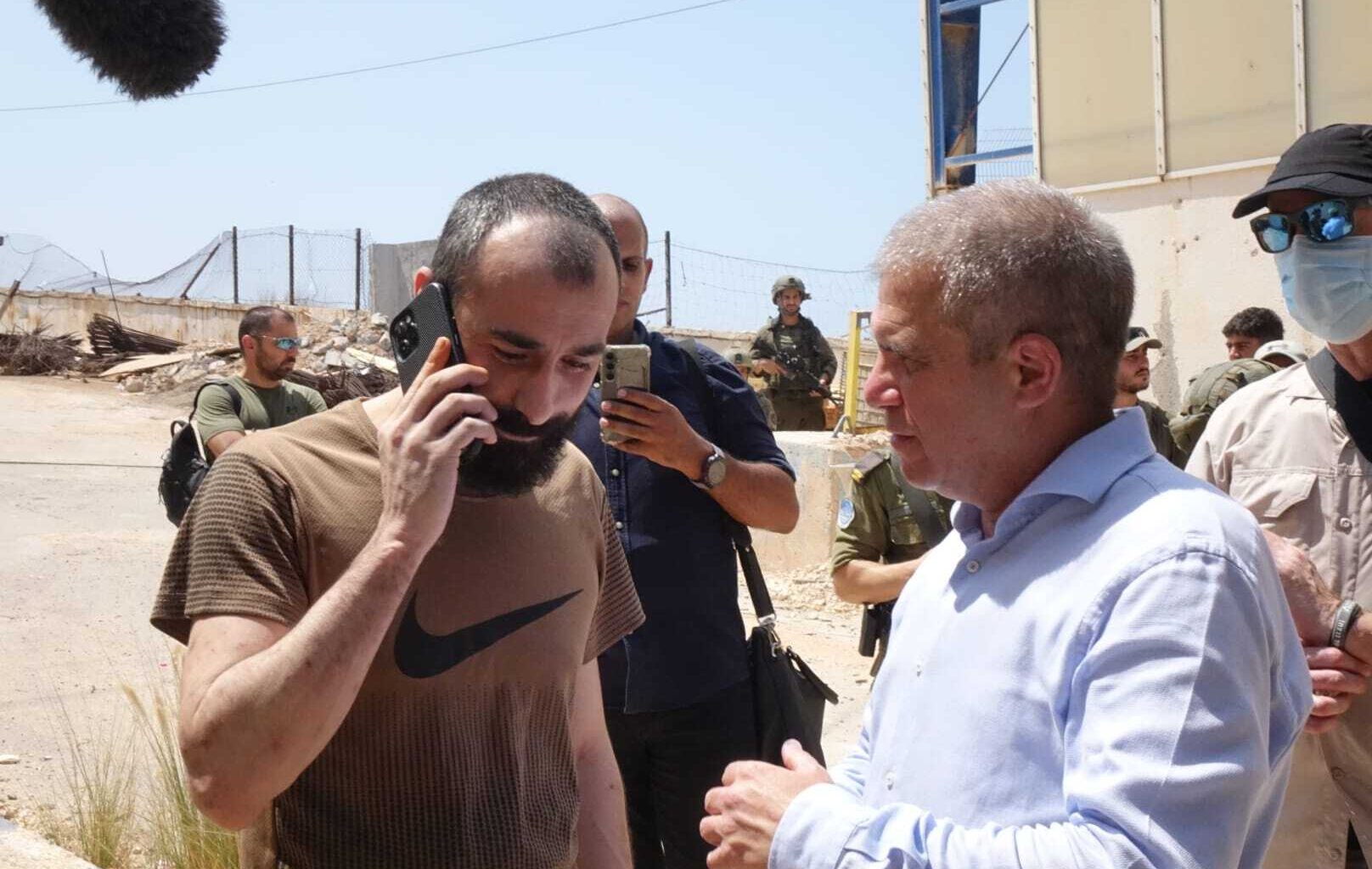 Lebanon hands over Israeli man jailed for past year; family didn't know where he was