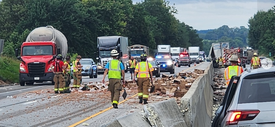 Hot dog spill shuts down I-83 in Pennsylvania commuters’ wurst nightmare - The Baltimore Banner