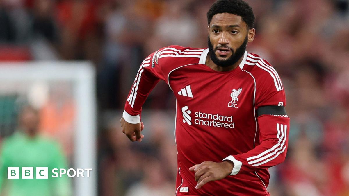 Joe Gomez playing for Liverpool