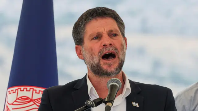 Israeli Finance Minister Bezalel Smotrich speak for press conference regarding "settlements expansion" for di long-frozen E1 settlement in di Israeli-occupied West Bank