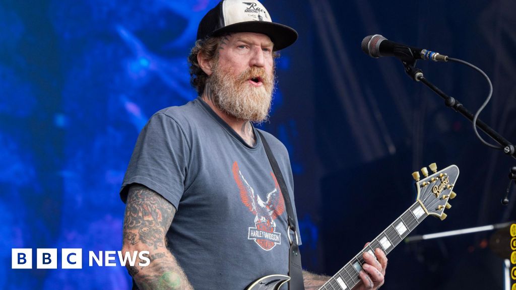 Former Mastodon guitarist dies in motorcycle crash