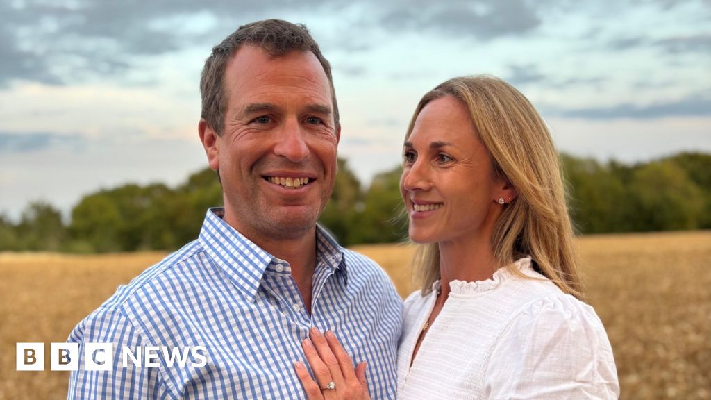 King's nephew Peter Phillips engaged to NHS nurse Harriet Sperling