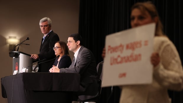 With flight attendant strike looming, union accuses minister of speaking 'on behalf' of Air Canada