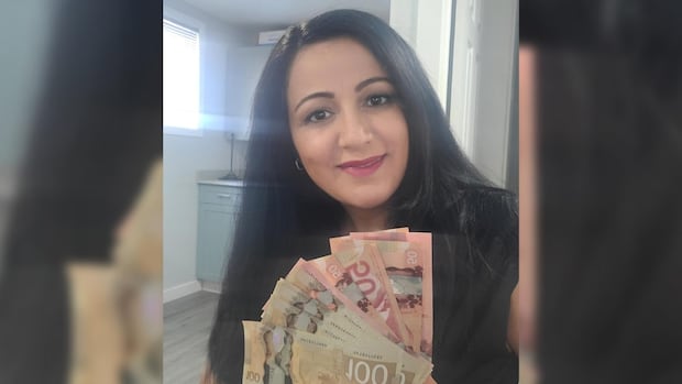 This woman found $1,000 left behind at an ATM in London, Ont. What would you do?