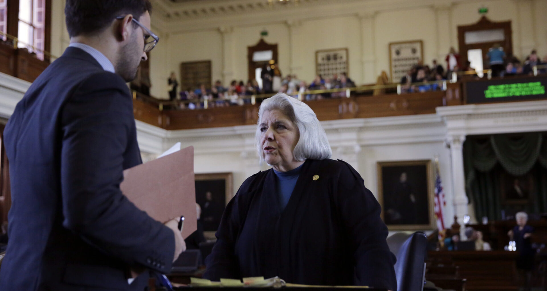 Two Democrats Allow Texas Senate to Pass Redistricting Map as House Holds Out