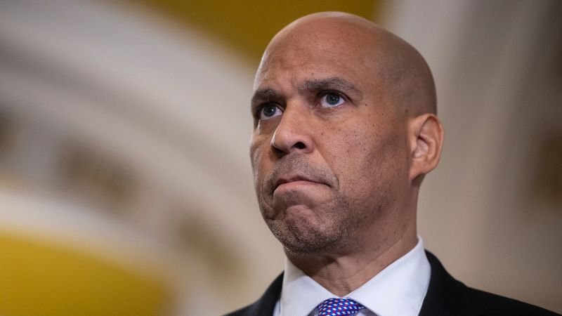 Cory Booker’s message to the Democratic Party: Don’t bend the knee to Trump