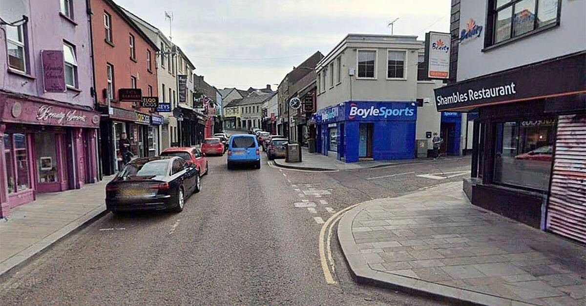 Appeal for information after altercation involving knives