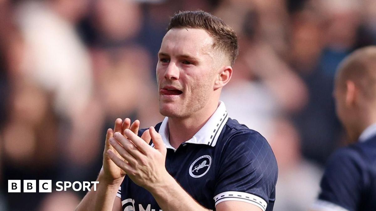 Norwich City 1-2 Millwall: Langstaff nets late Lions winner