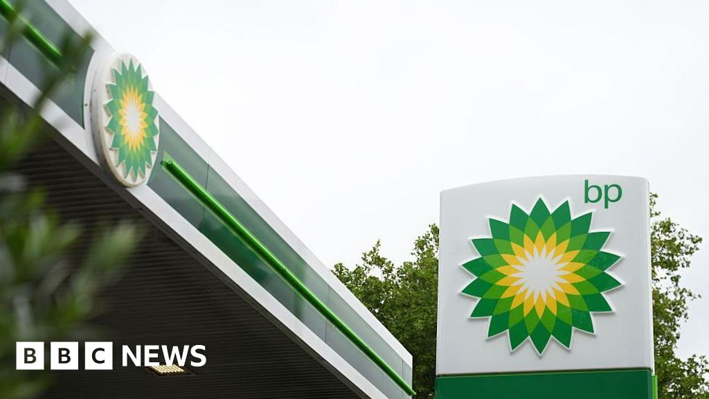 BP makes biggest find in 25 years as it refocuses on fossil fuels
