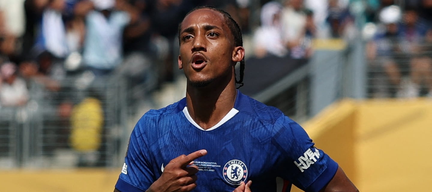 Chelsea v Palace/Forest v Brentford team news: Eze + Kelleher start