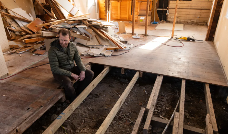 'It really ruined me': Builder takes thousands of dollars, then vanishes