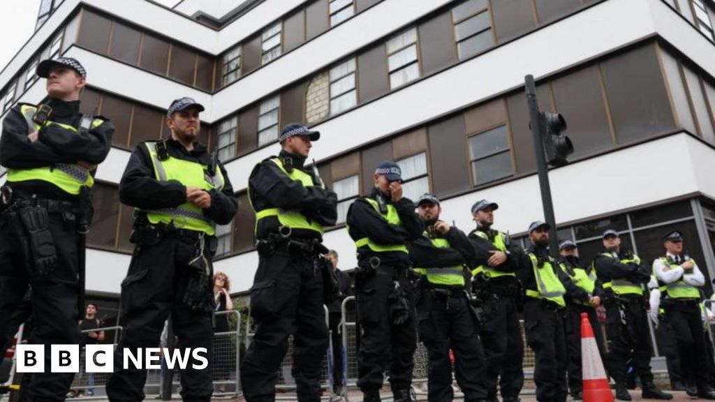 Arrests after asylum hotel protests in England