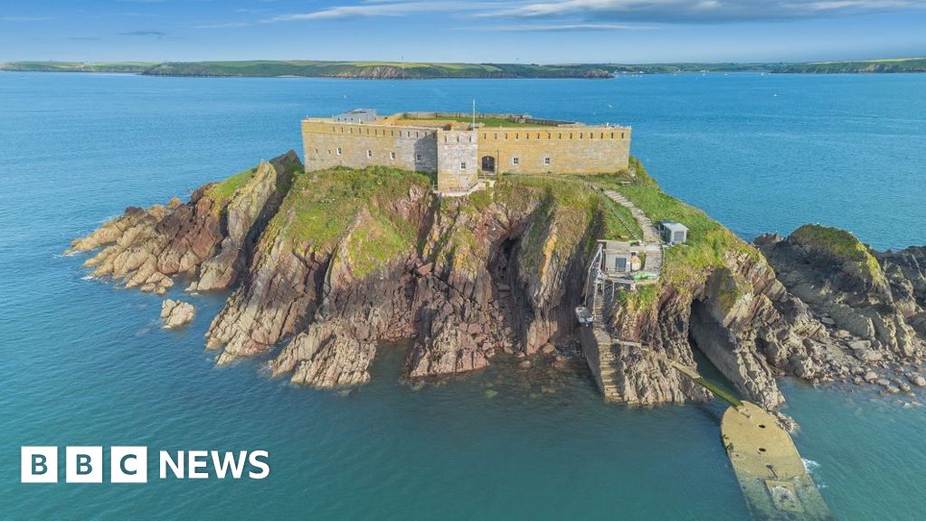 Pembrokeshire's Thorne Island fortress turned into £3m party space