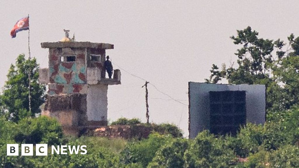 North Korea dismantles propaganda speakers at border