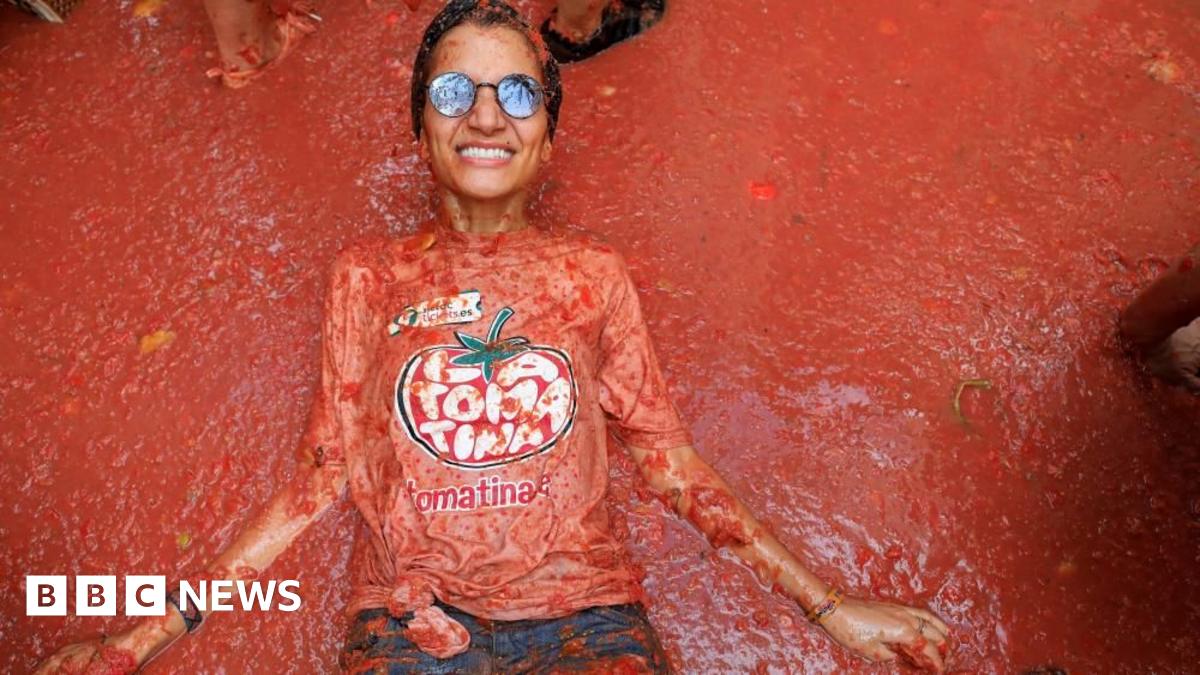 Watch as crowds hurl tomatoes at each other for 80th La Tomatina food fight festival - live updates