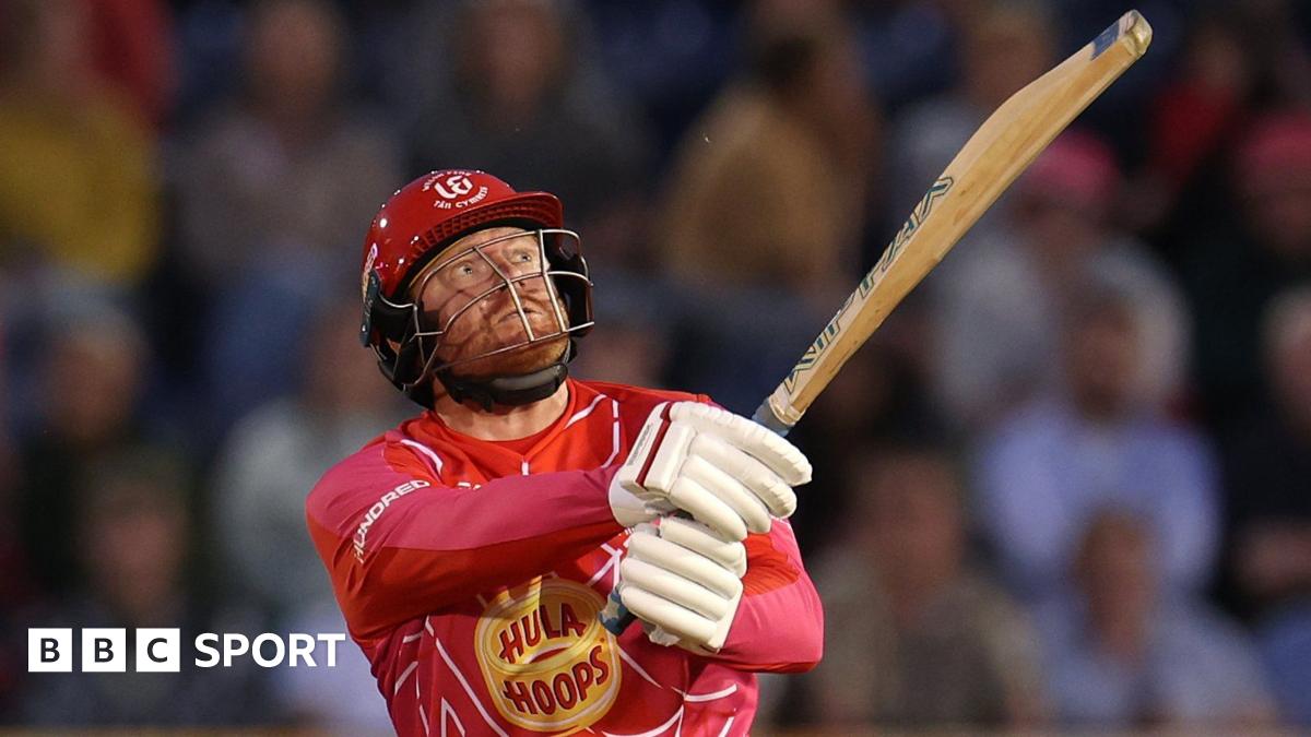 Maro Itoje with Lions fans