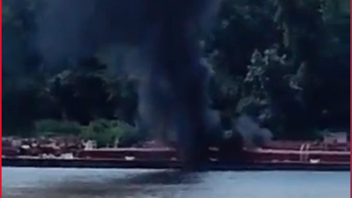 Helicopter crash on Mississippi River barge kills 2 near Alton, Illinois
