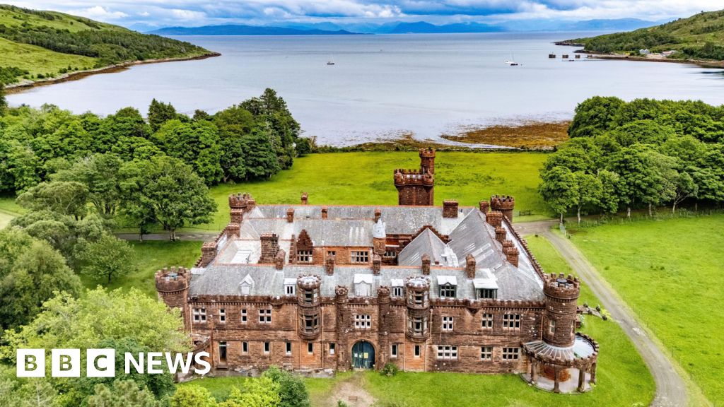 Isle of Rum's Kinloch Castle on sale for offers over £750,000
