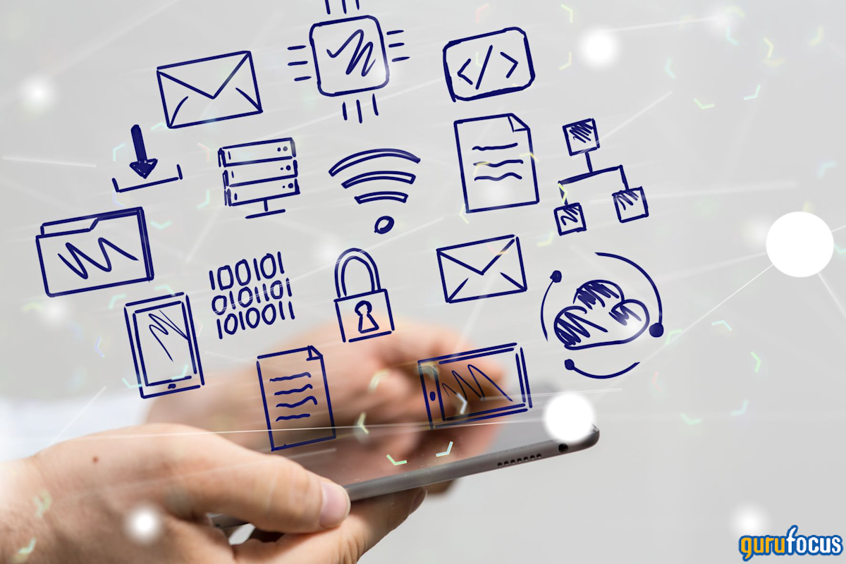 Monday.com Shares Sink 18% On Cautious Guidance