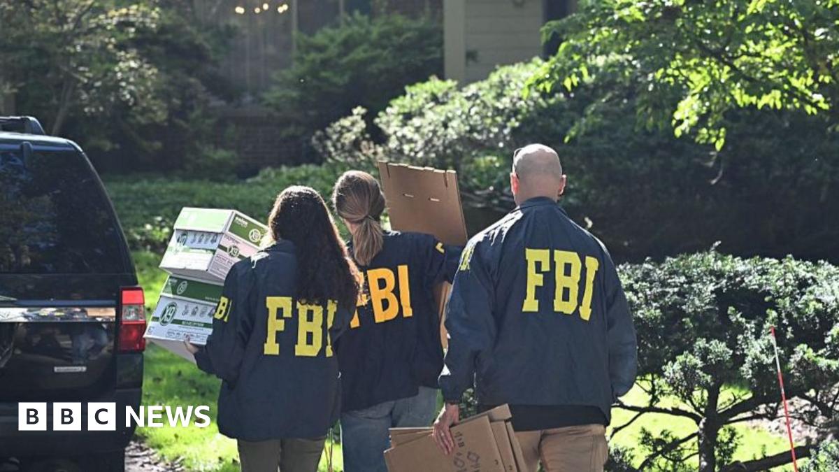 FBI searches home of John Bolton - live updates