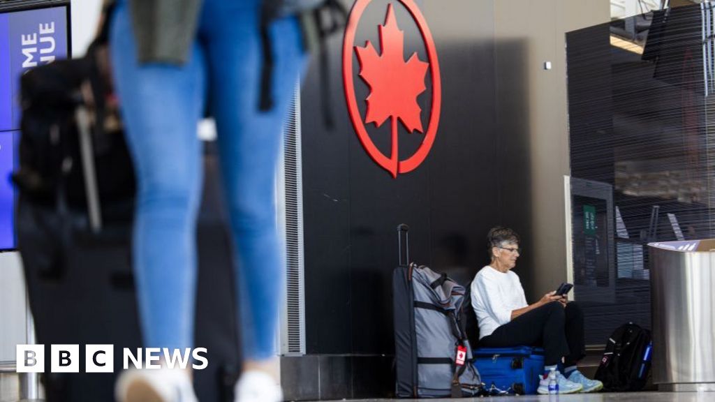 Air Canada to resume flights after deal struck with union