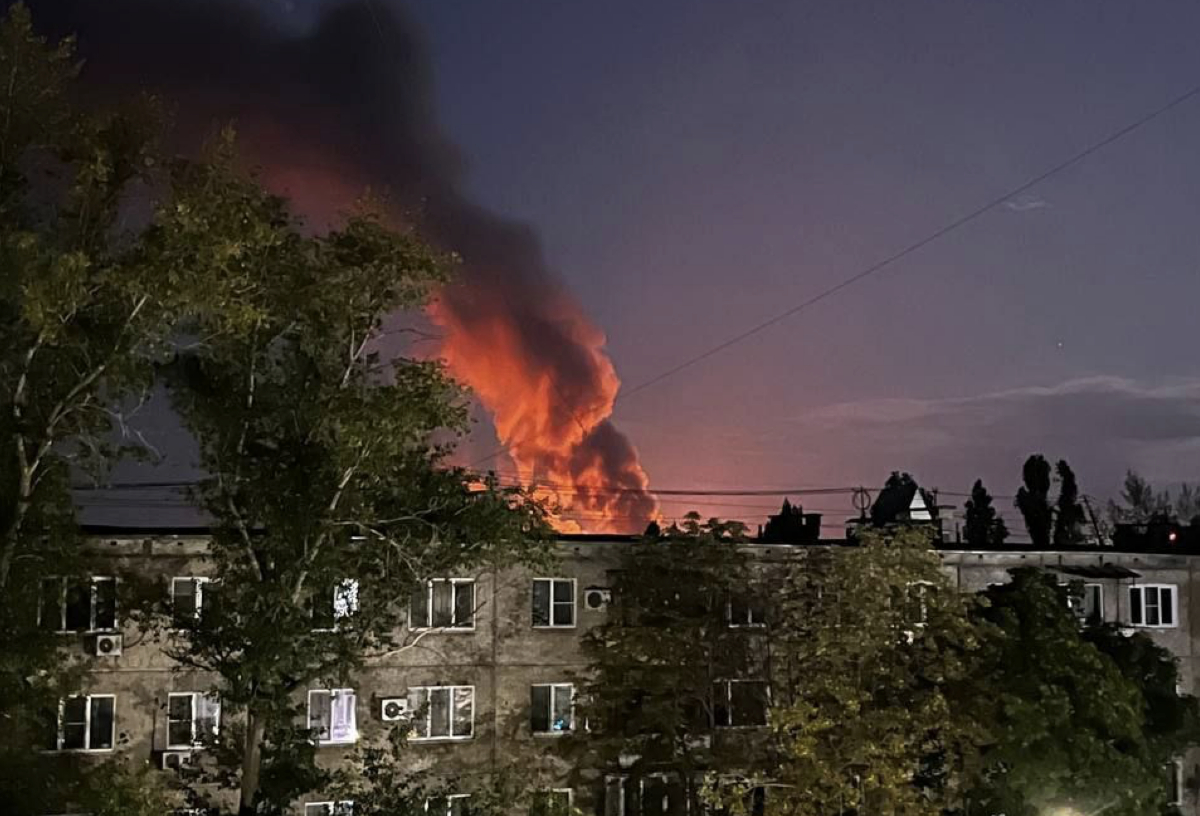 Kyiv’s Drones Hit Saratov Refineries Overnight