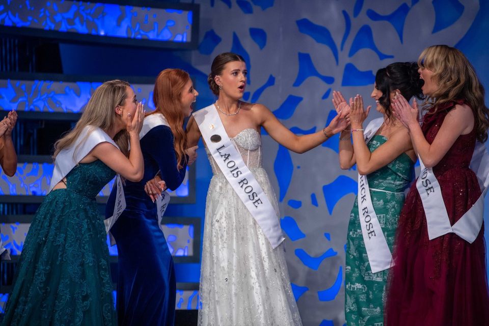 Katelyn Cummins from Co Laois is crowned the 2025 Rose of Tralee