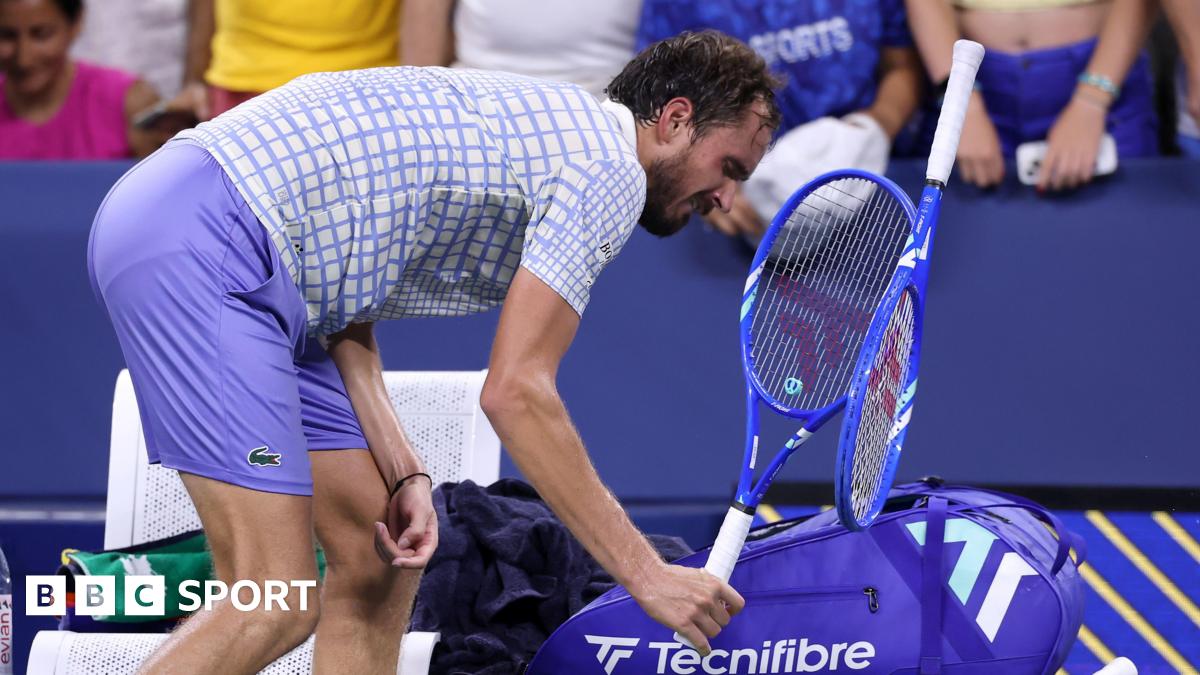 Daniil Medvedev smashes his racquet after the 2025 US Open defeat by Benjamin Bonzi