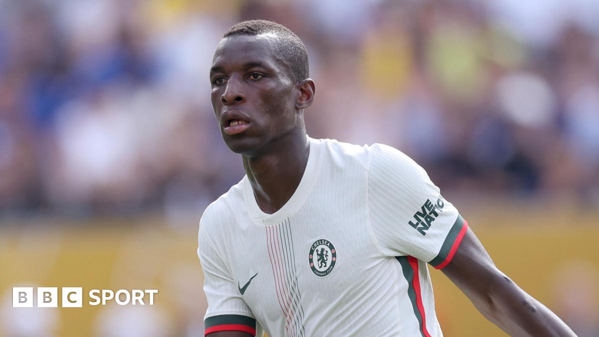 Nicolas Jackson in action at the Club World Cup