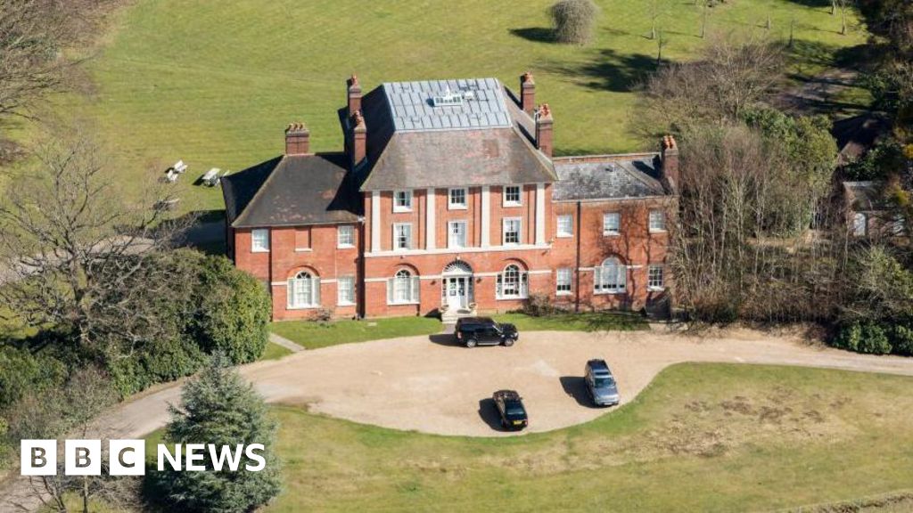 William and Kate set to move to new Berkshire home